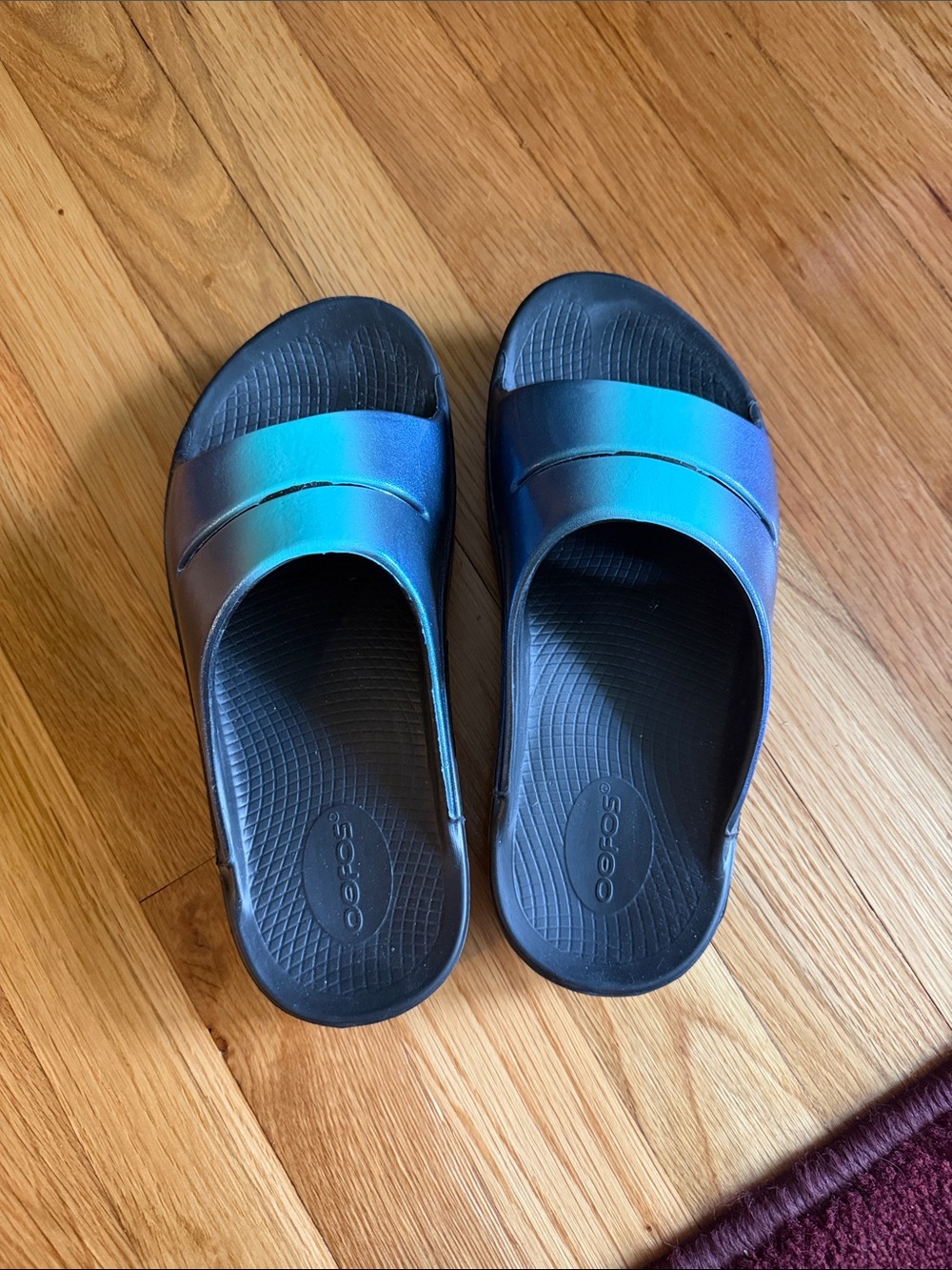 OOFOS Blue Iridescent Slide Sandals - Picture 2 of 10